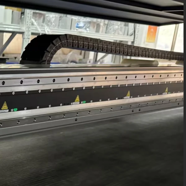 Impresora multifunci&oacute;n h&iacute;brida UV-H1806S