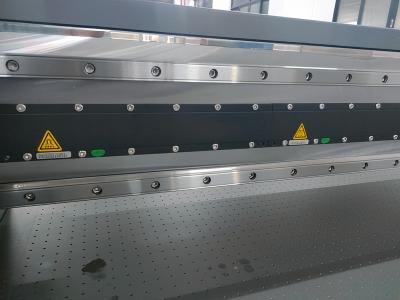 Impresora de gran formato de plataforma UV-H2513